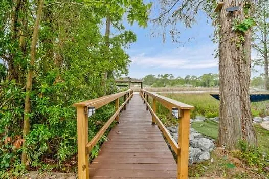 Bayou W Dock Kayaks & Fire Pit Fun Holiday home *
